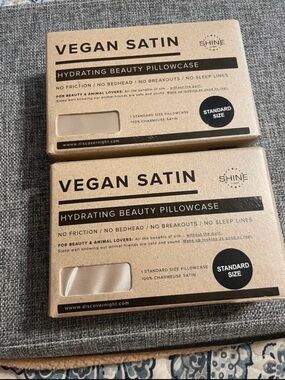 Vegan Satin Hydrating Beauty Pillowcase - Champagne by